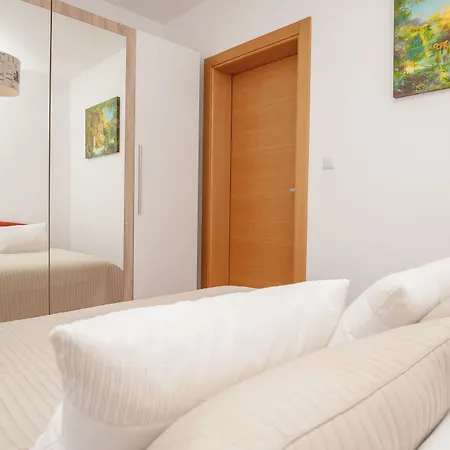 Mistral Apartman *