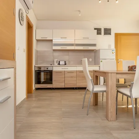 Mistral Apartman
