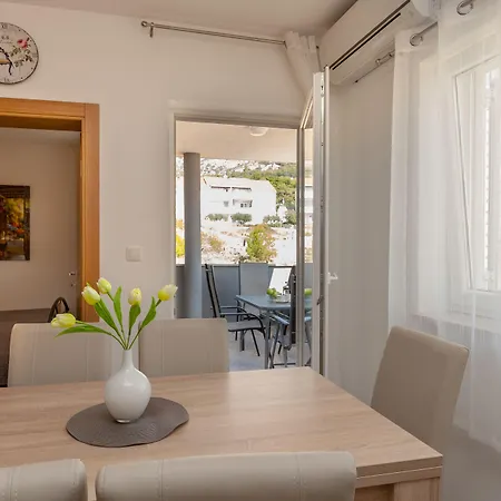 Mistral Apartman Bol